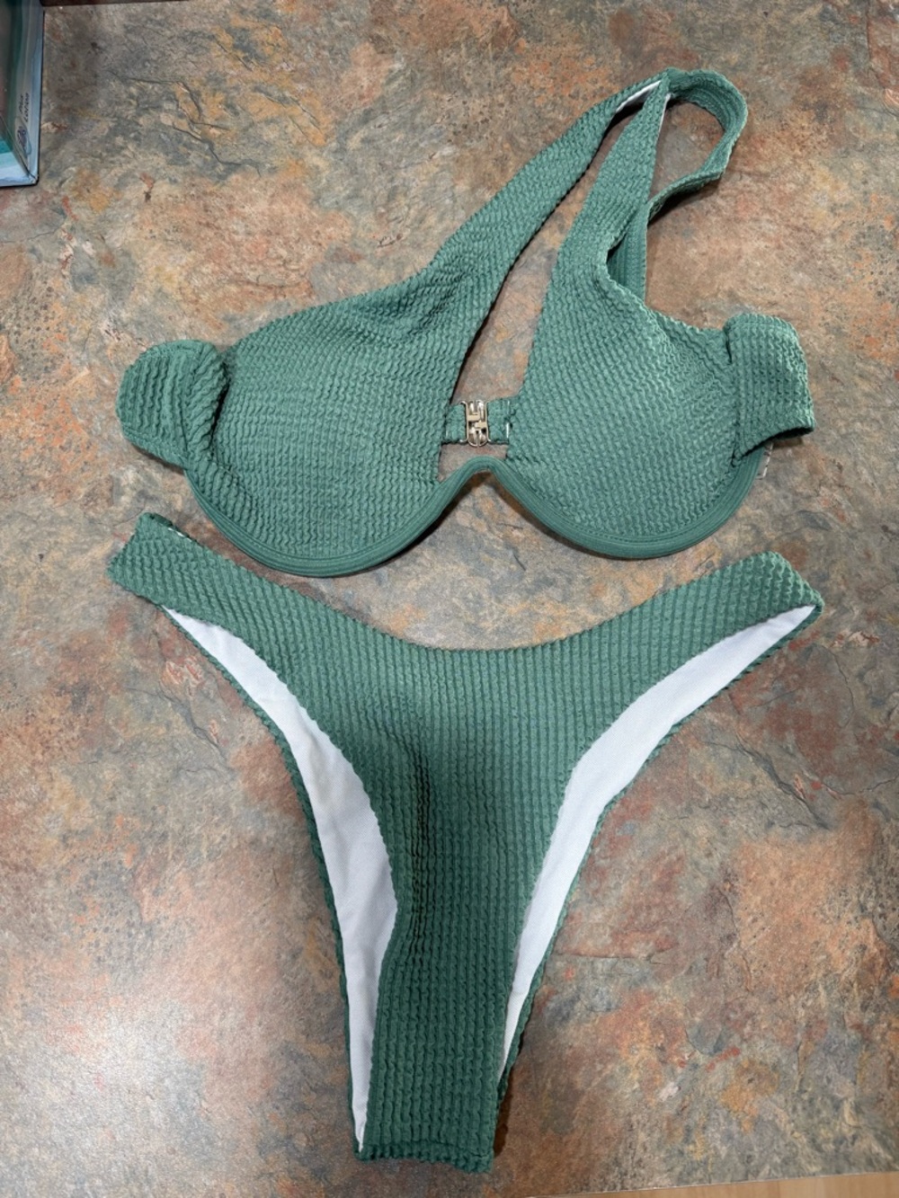 SHEIN Green Textured Underwire Bikini Set